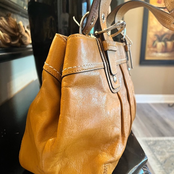 NWOT! Authentic Coach Saffron yellow Soho hobo bag - Picture 3 of 15